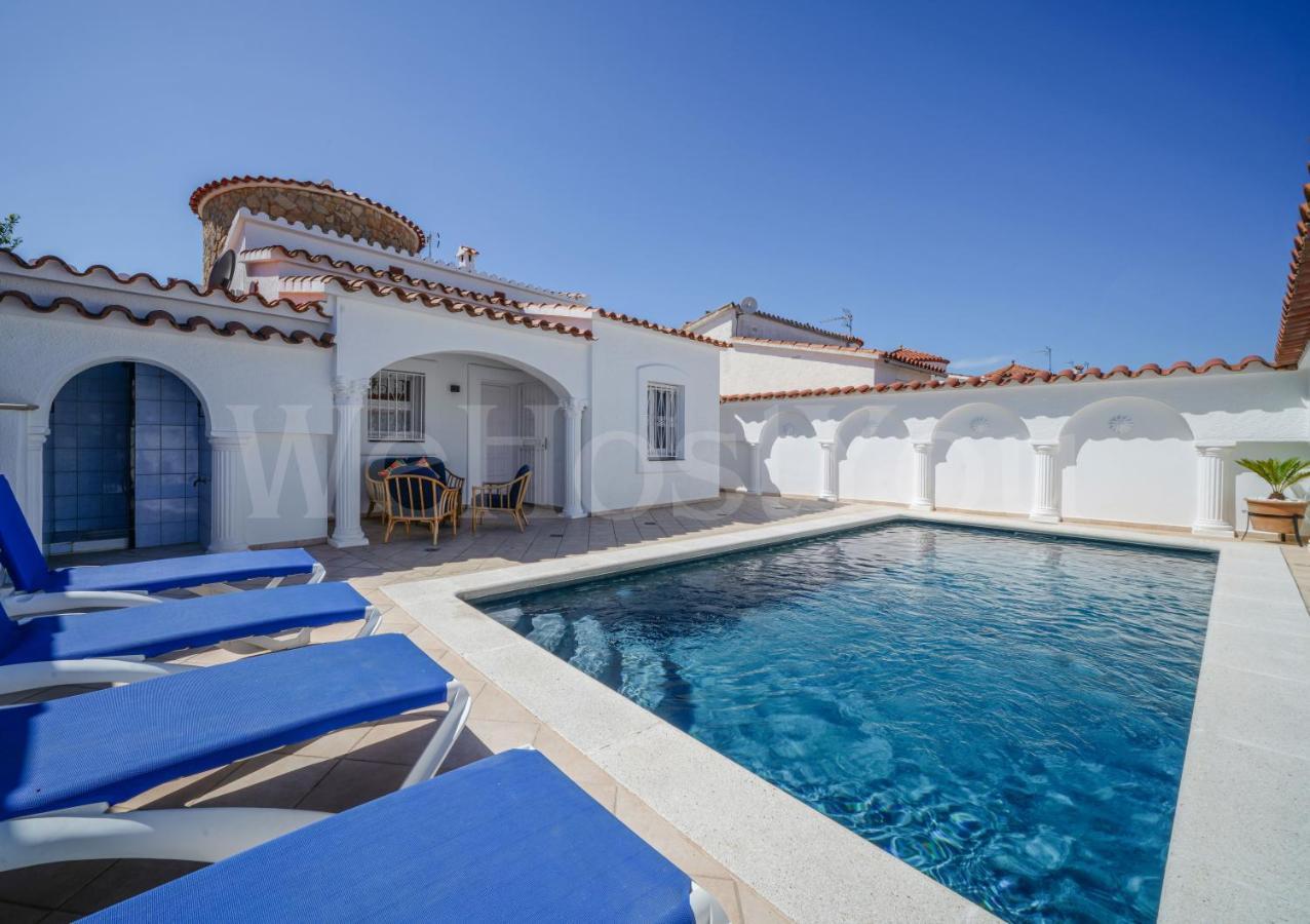 Villa Et Studio Avec Piscine - Wehostyou Empuriabrava Eksteriør billede