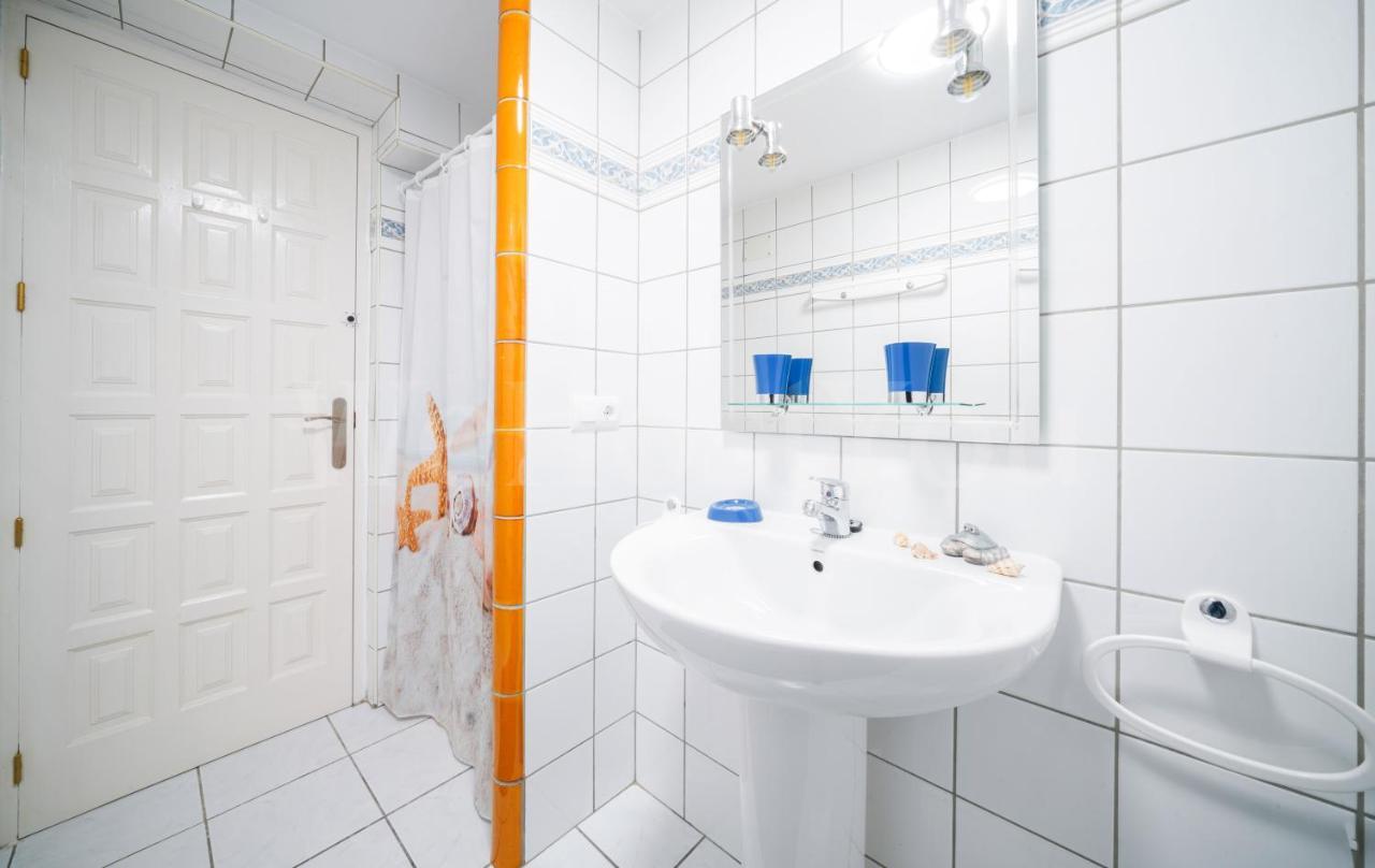 Villa Et Studio Avec Piscine - Wehostyou Empuriabrava Eksteriør billede