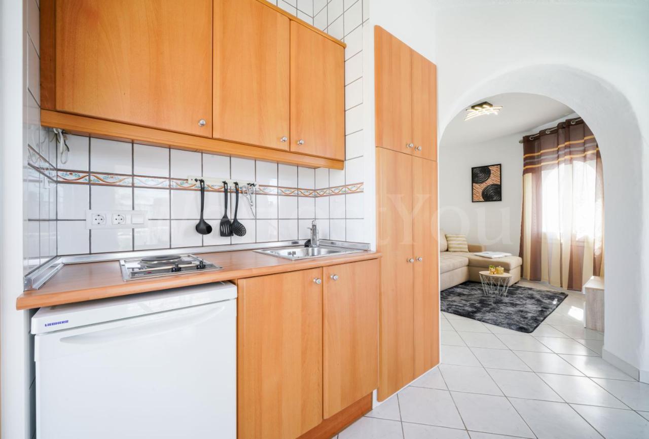 Villa Et Studio Avec Piscine - Wehostyou Empuriabrava Eksteriør billede