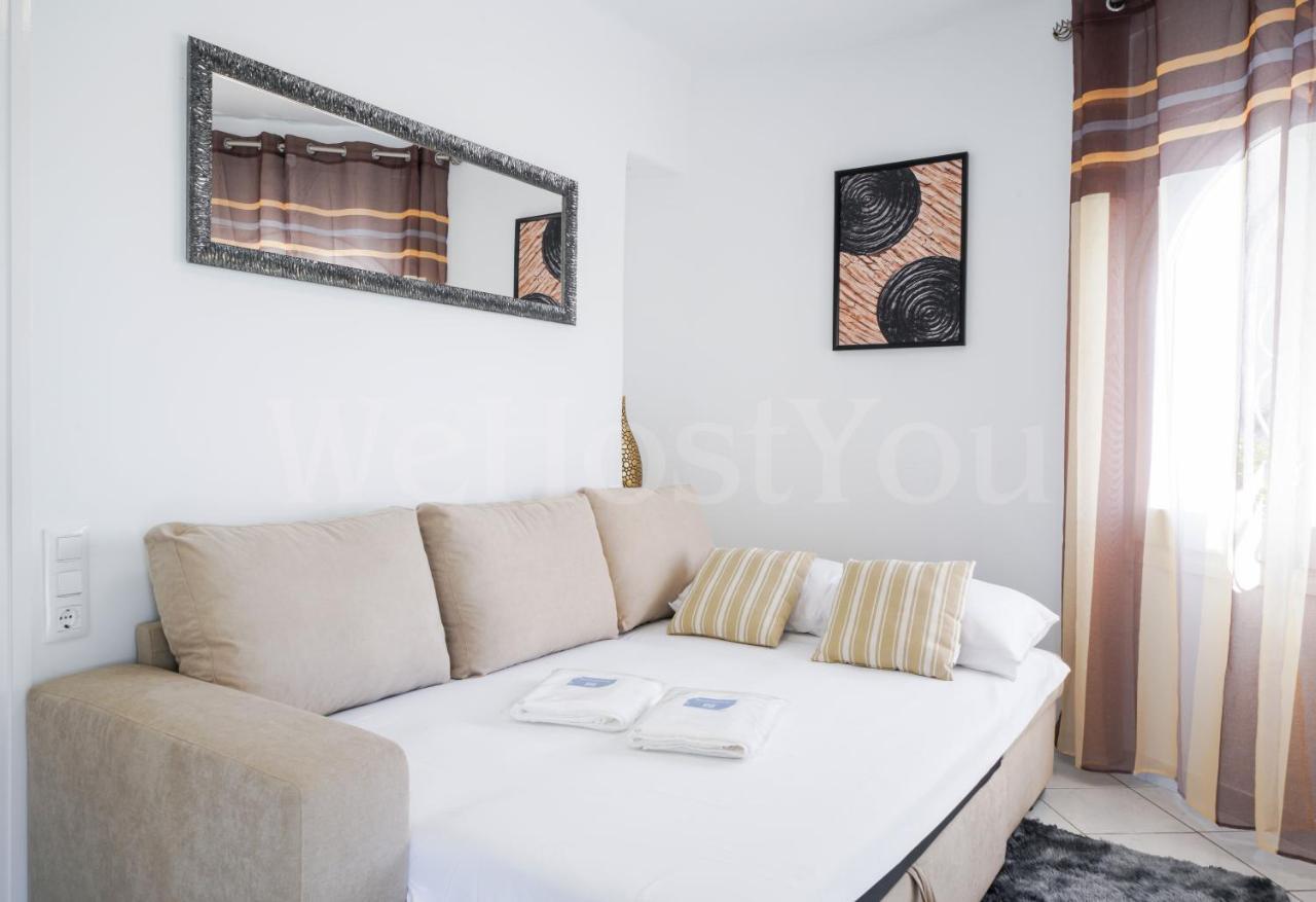 Villa Et Studio Avec Piscine - Wehostyou Empuriabrava Eksteriør billede